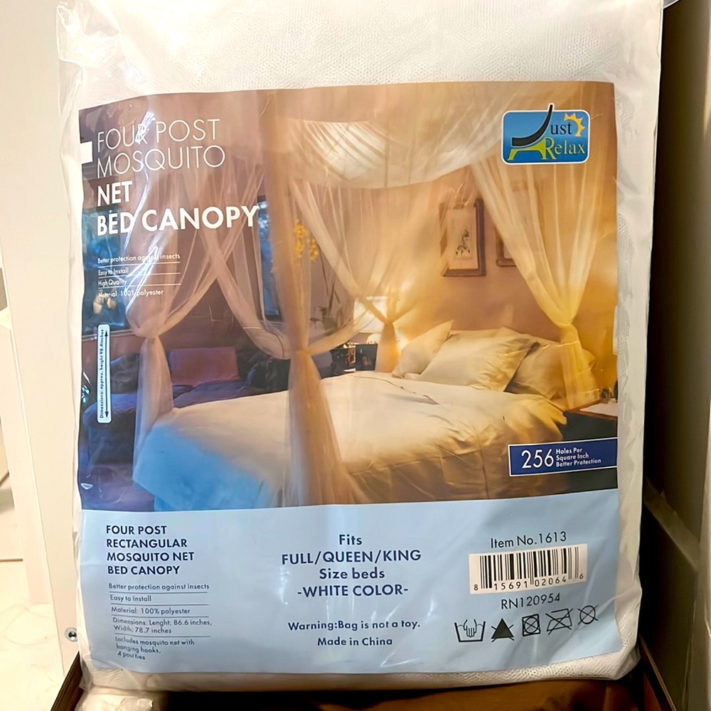 Brand new never opened FOUR POST NET BED CANOPY princess bed island style luxury